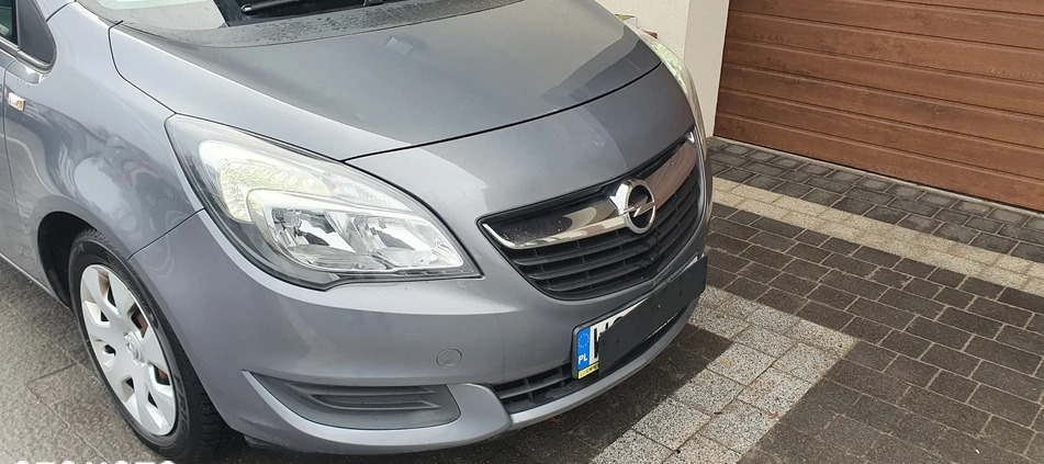 Opel Meriva cena 21500 przebieg: 220000, rok produkcji 2017 z Szczawno-Zdrój małe 121